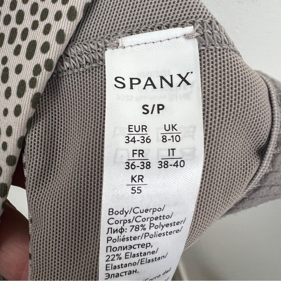 Spanx Longline Medium Impact Sports Bra - Picture 4 of 6